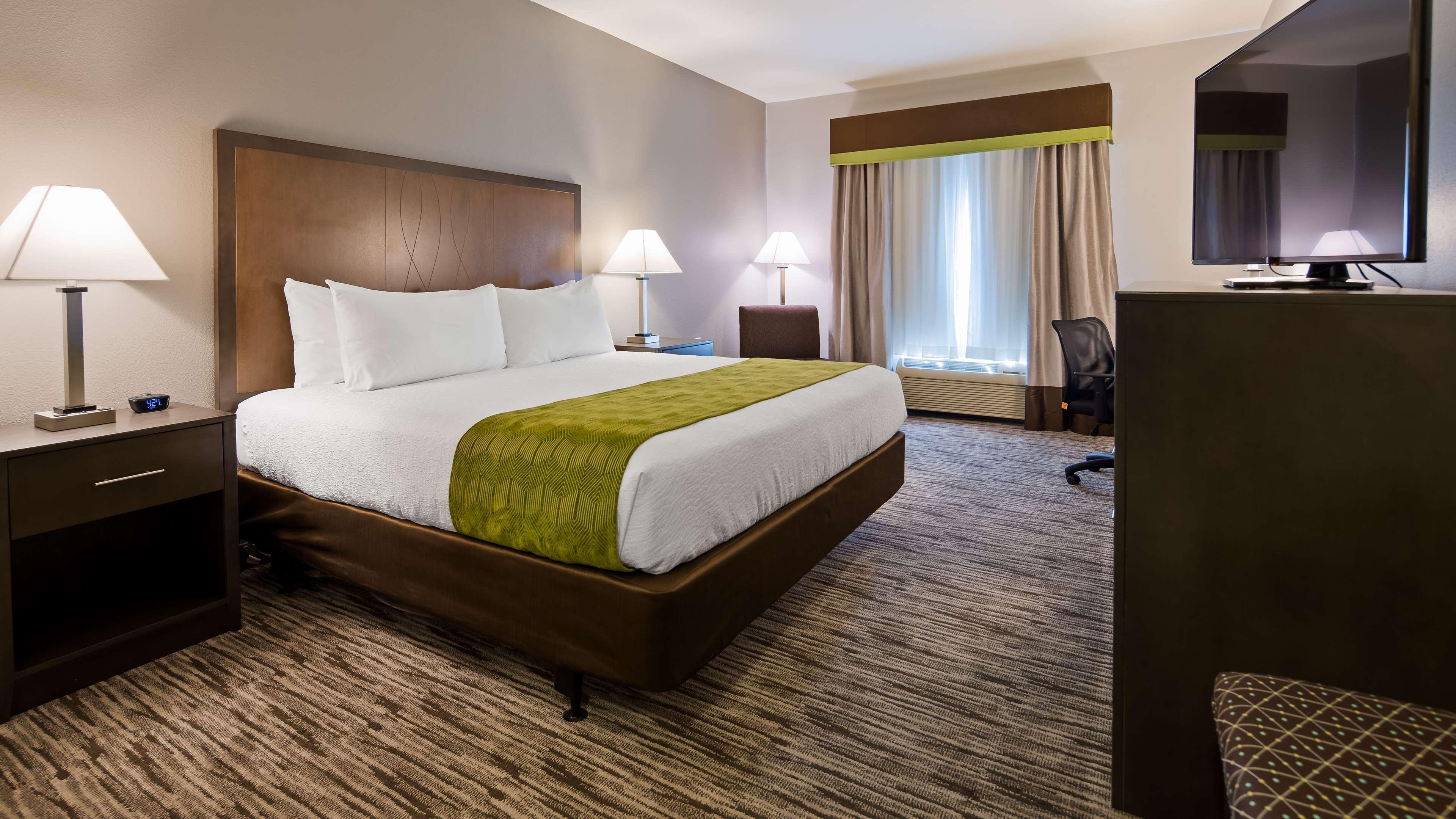 Best Western Plus Liberal Hotel & Suites Buitenkant foto