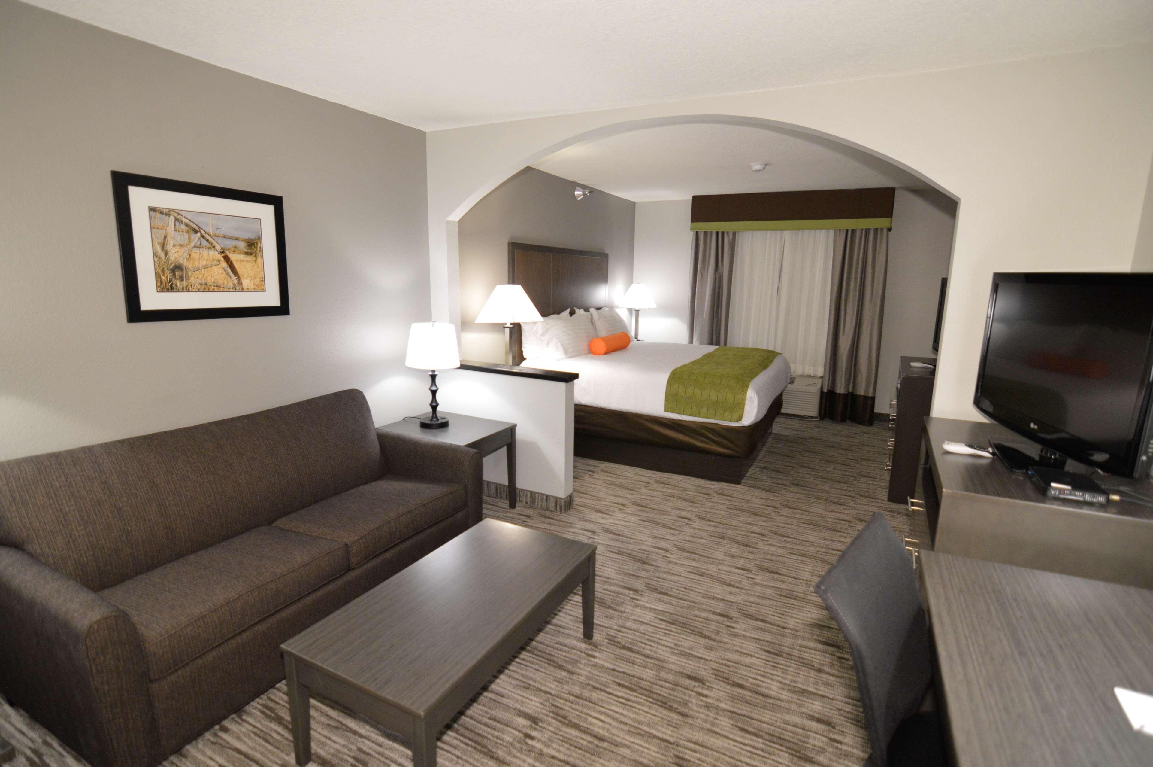 Best Western Plus Liberal Hotel & Suites Buitenkant foto