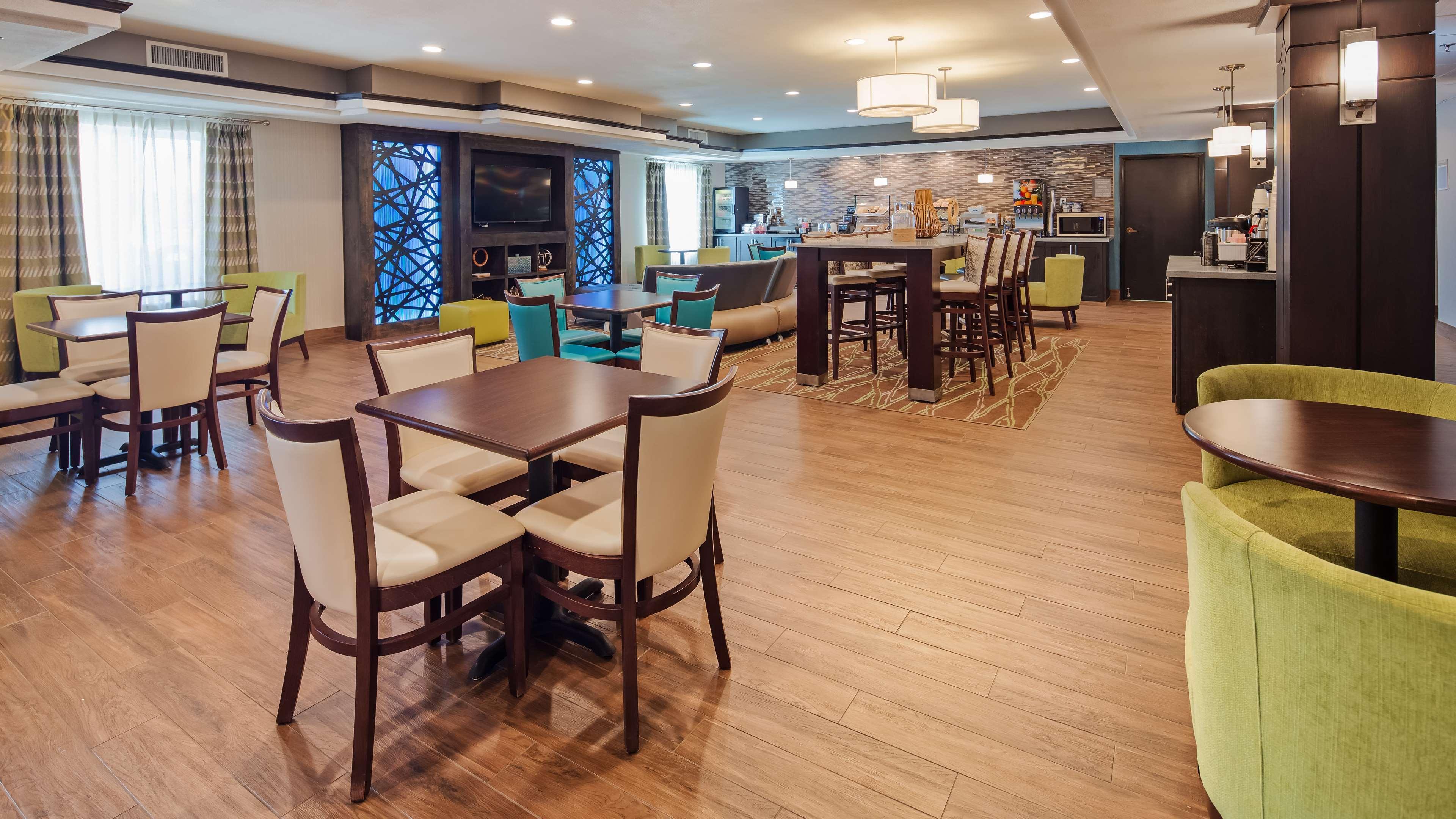 Best Western Plus Liberal Hotel & Suites Buitenkant foto