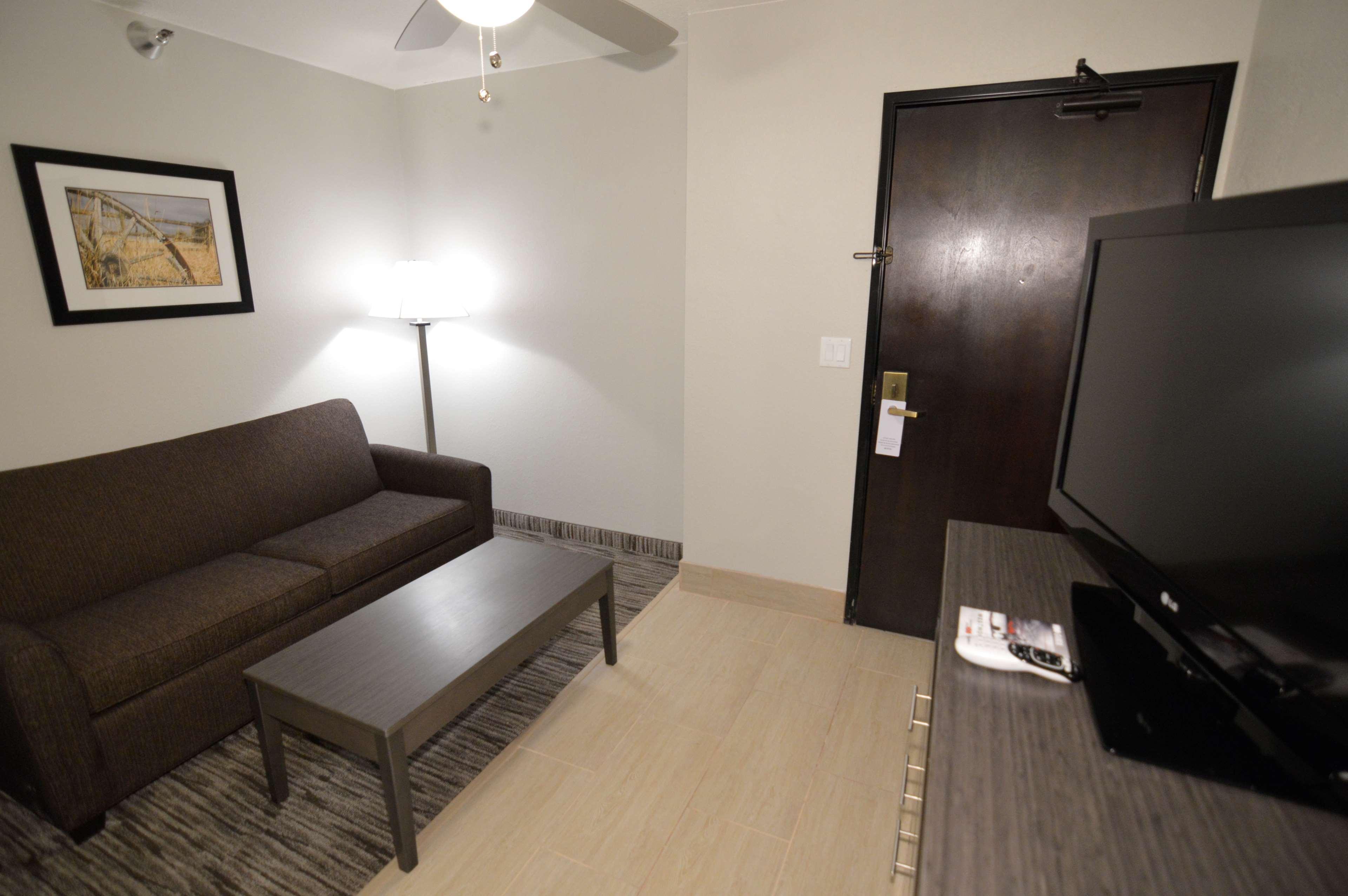 Best Western Plus Liberal Hotel & Suites Buitenkant foto